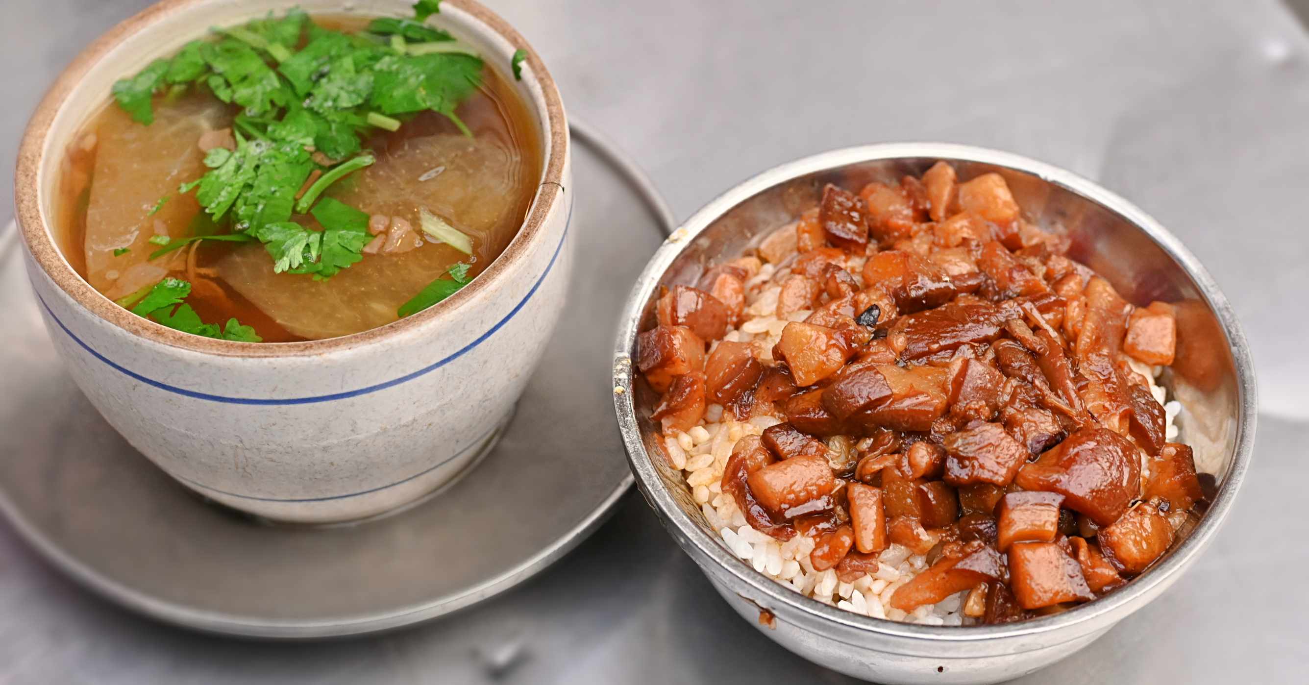 南機場筒仔米糕,滷肉腳 中和,南機場美食,小迪米高,美而香餅舖 阿志冬瓜糕,曉迪筒仔米糕,南機場 滷肉飯,南機場黑金滷豬腳,曉迪筒仔米糕推薦,南機場 筒仔米糕,曉迪筒仔米糕 相片,曉迪,南機場夜市 豬腳,南機場 米糕,南機場曉迪,南機場 豬腳,南機場油飯,南機場滷肉飯,南機場豬高飯,南機場米糕,曉迪筒仔米糕便當,小迪滷肉飯,曉迪菜單,南機場夜市滷肉飯,東來米糕、滷肉飯、燉湯 菜單 @趁早出門吃飽飽