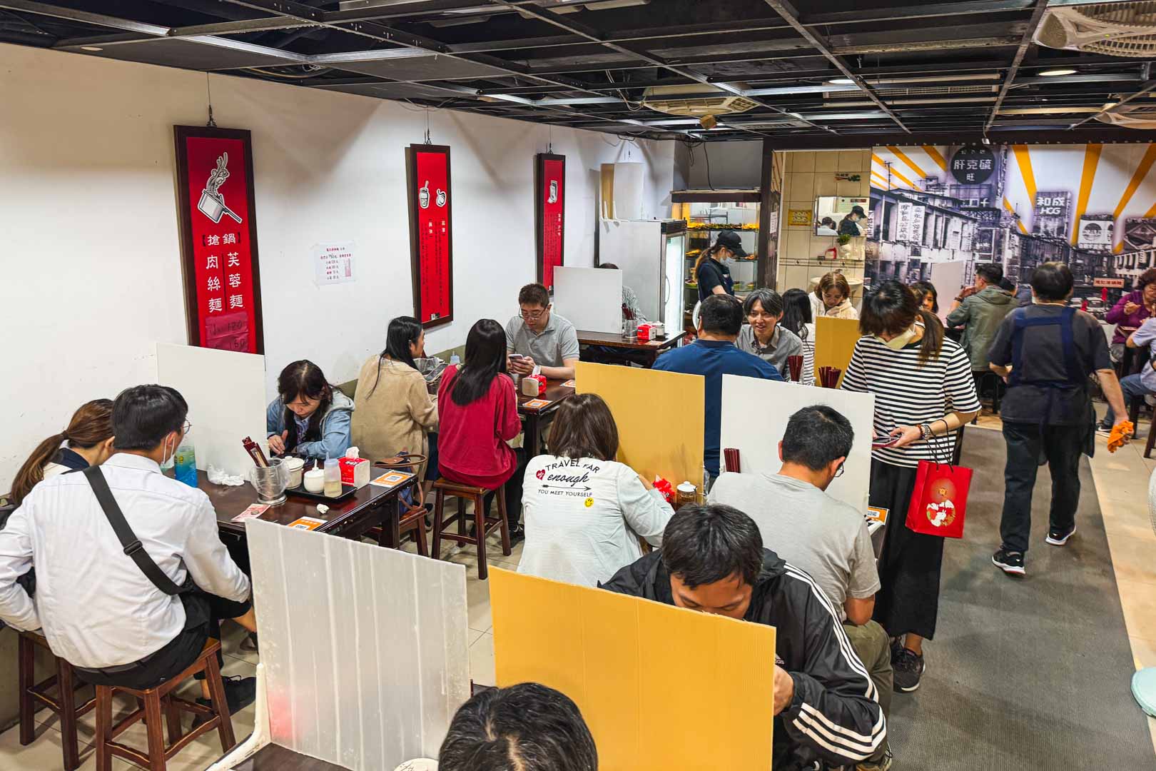 龍記搶鍋麵, 龍記搶鍋麵菜單, 龍記搶鍋麵推薦, 龍記搶鍋麵評論, 龍記搶鍋麵豬腳, 西門町美食