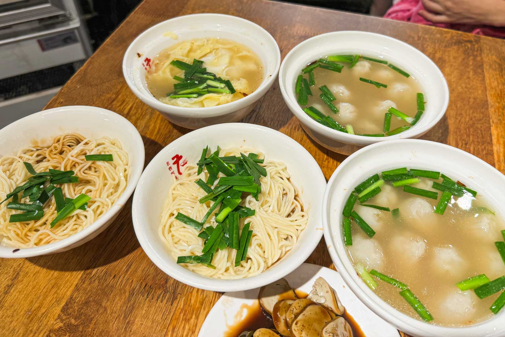 府中美食, 板橋美食, 黃石市場美食, 老曹餛飩, 老曹餛飩評價, 老曹餛飩菜單