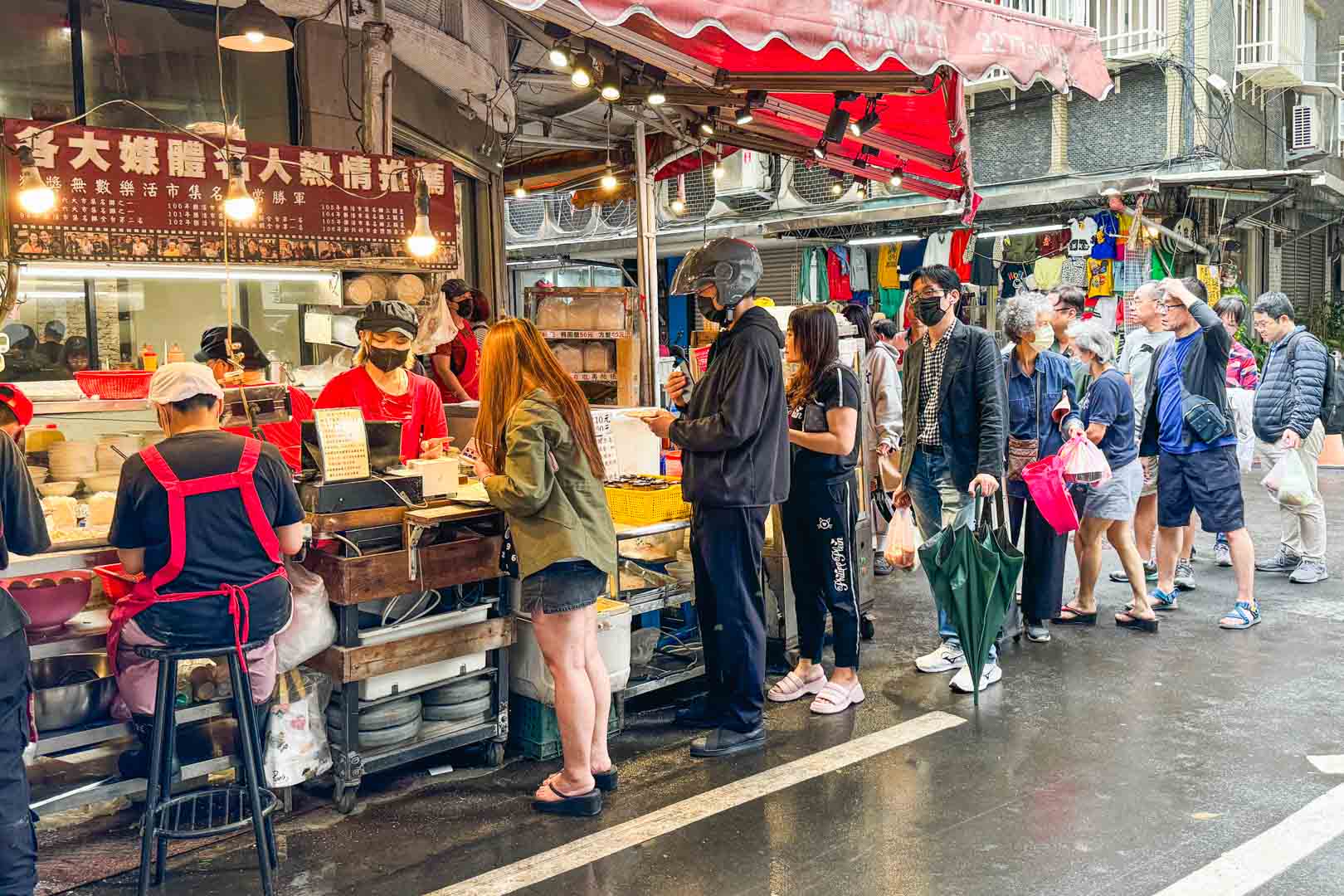 府中美食, 板橋美食, 黃石市場美食, 老曹餛飩, 老曹餛飩評價, 老曹餛飩菜單