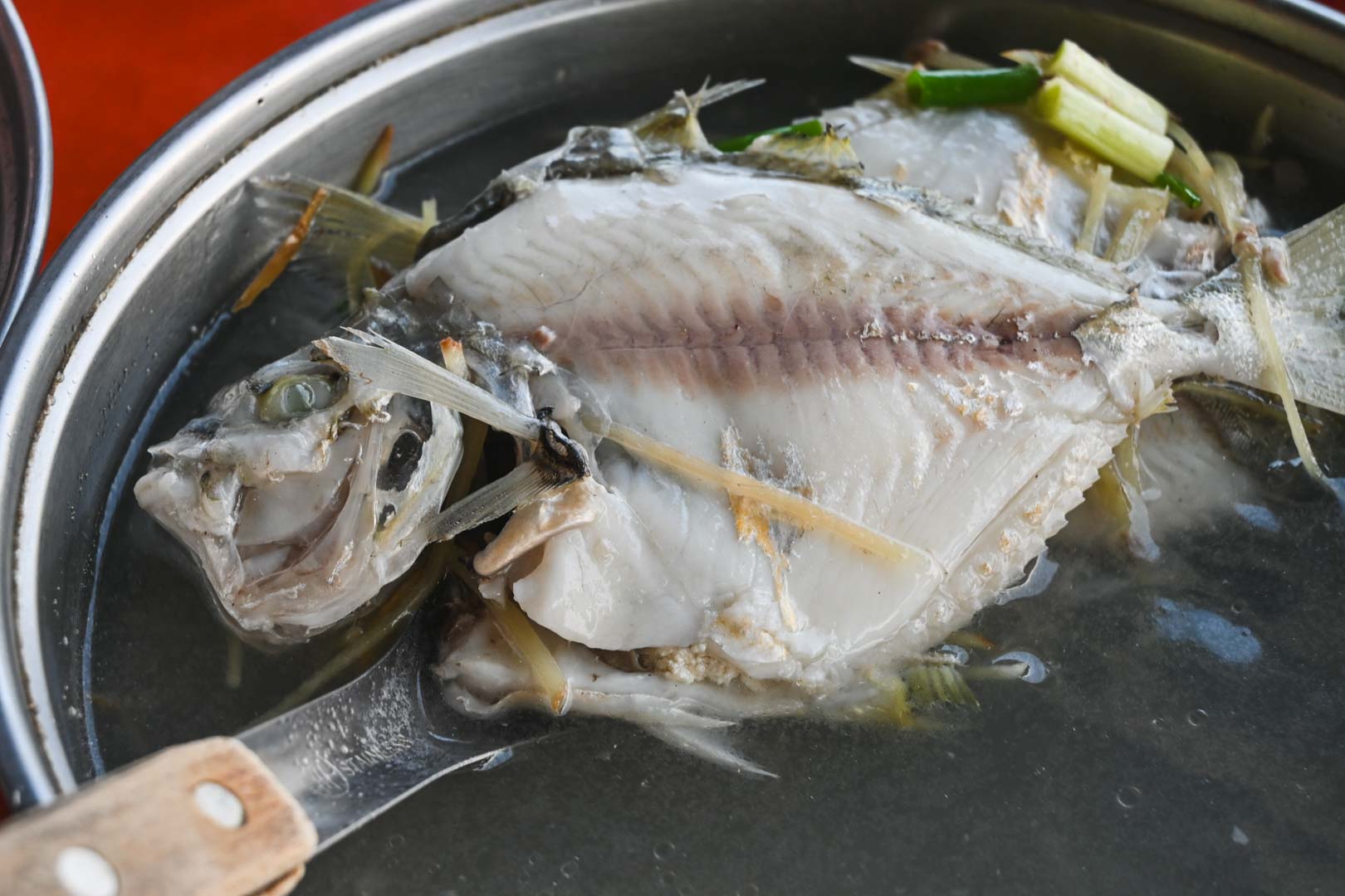 屏東美食, 東港美食, 華僑市場, 華僑市場停車, 海上教堂咖啡, 王船文化館 屏東美食, 東港美食, 華僑市場, 華僑市場停車, 海上教堂咖啡, 王船文化館