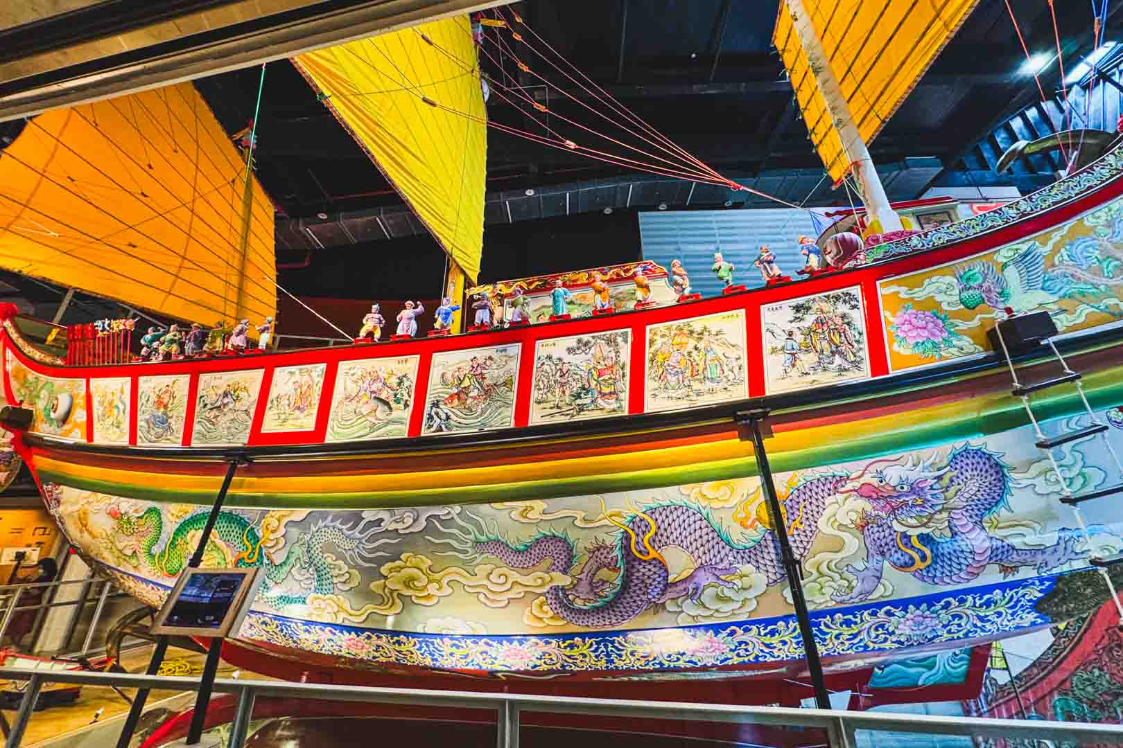 屏東美食, 東港美食, 華僑市場, 華僑市場停車, 海上教堂咖啡, 王船文化館 屏東美食, 東港美食, 華僑市場, 華僑市場停車, 海上教堂咖啡, 王船文化館