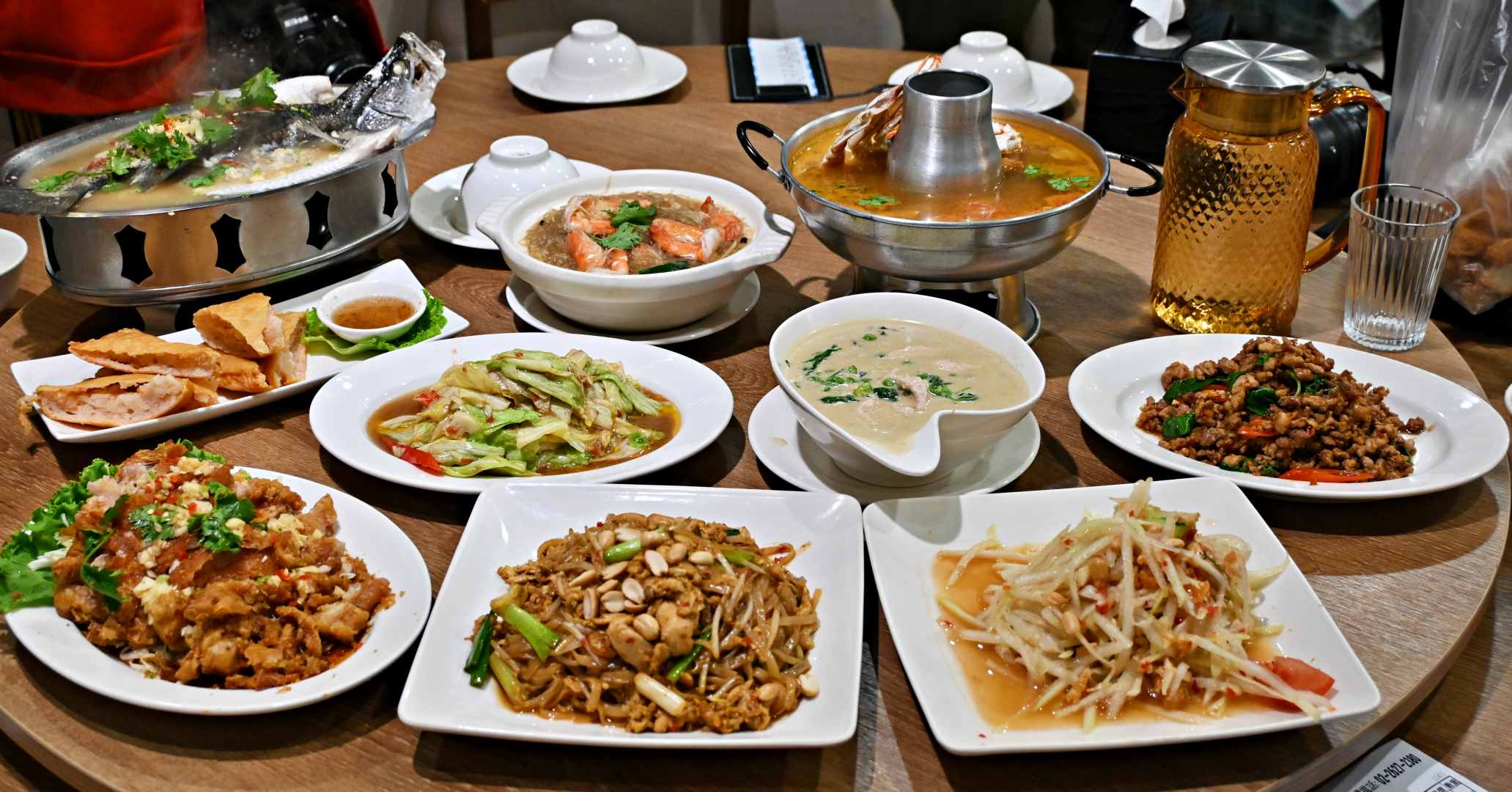 網站近期文章：【內湖美食】泰雅軒，泰式熱炒超平價好味，在地人推到不行 (菜單)