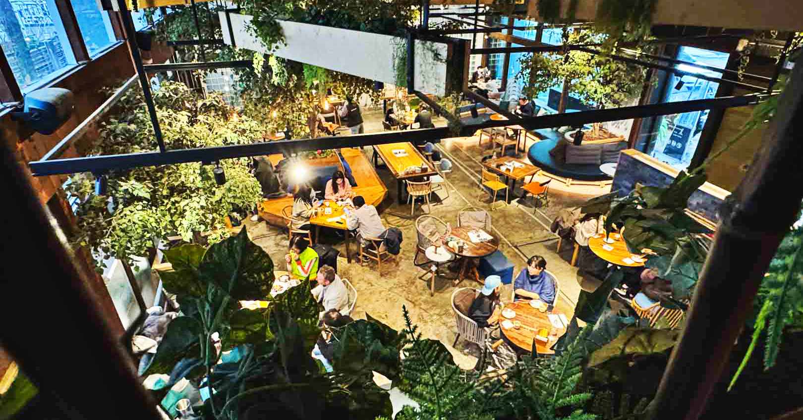 網站近期文章：【內湖美食】GumGum，炸雞超好吃，森林系網紅餐酒館推薦 (菜單)