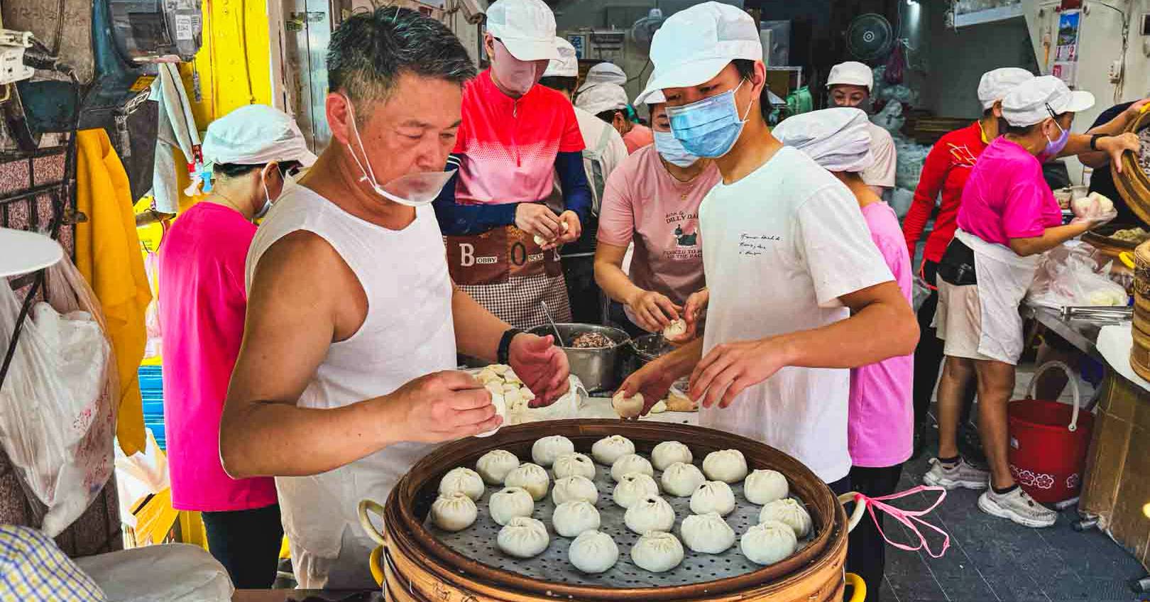網站近期文章：【金山美食】金山王肉包，老街排超長平價早餐 (菜單)